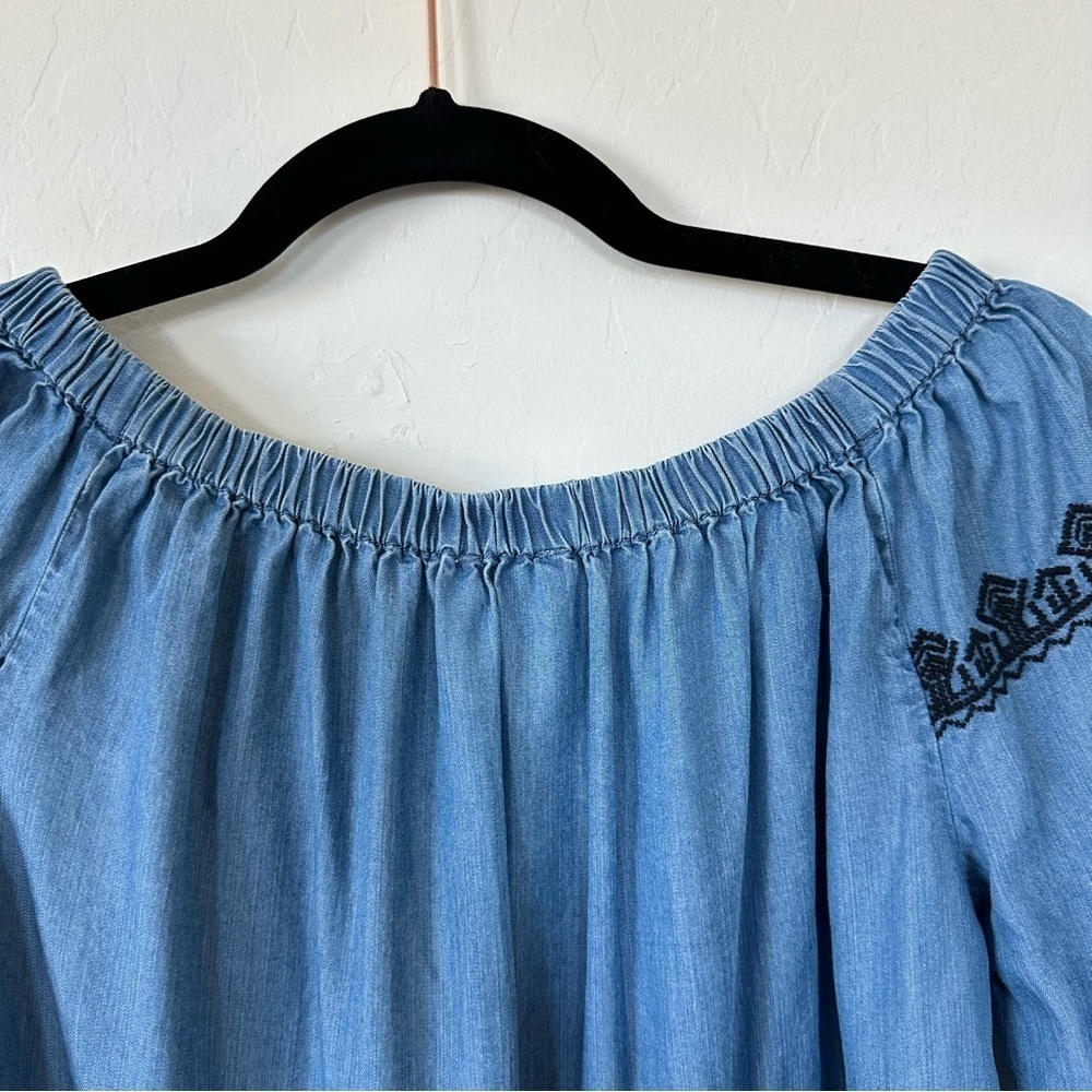 Beachlunchlounge Boho Chambray Embroidered Peasant Style Top Size Small - Picture 9 of 10